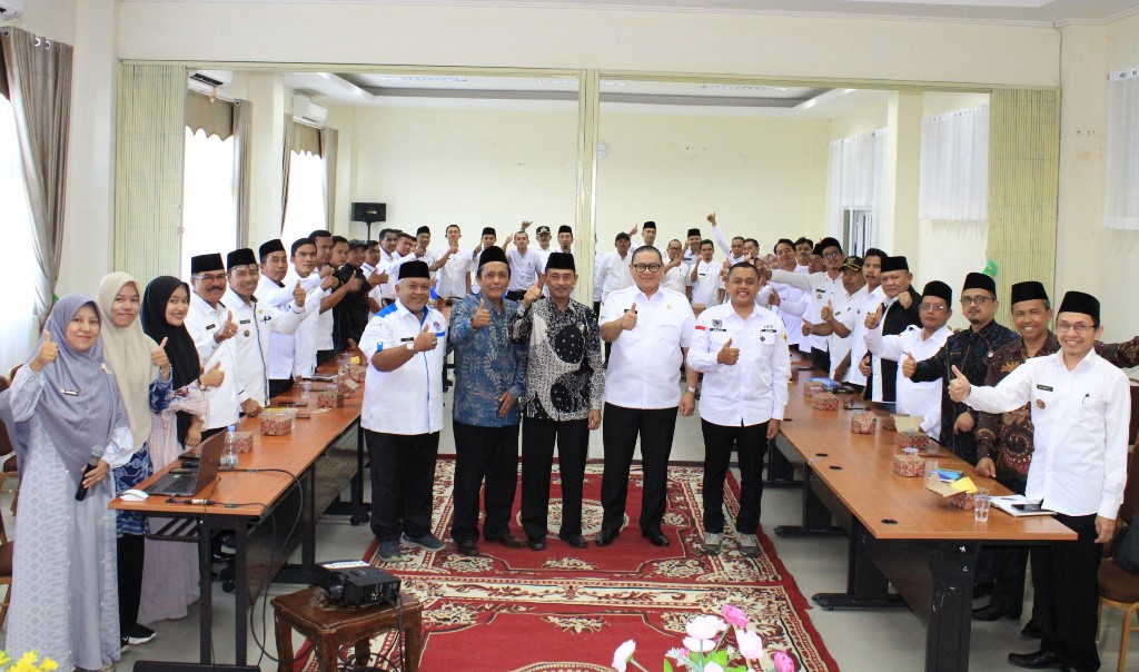 Foto Bersama Wali Nagari bersama Pimpinan UIN Mahmud Yunus Batusangkar